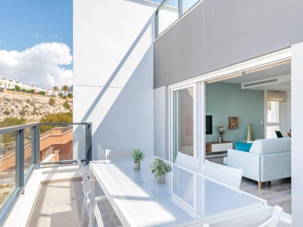 Modern apartments and villas in Balcon de Finestrat with stunning views near Benidorm.